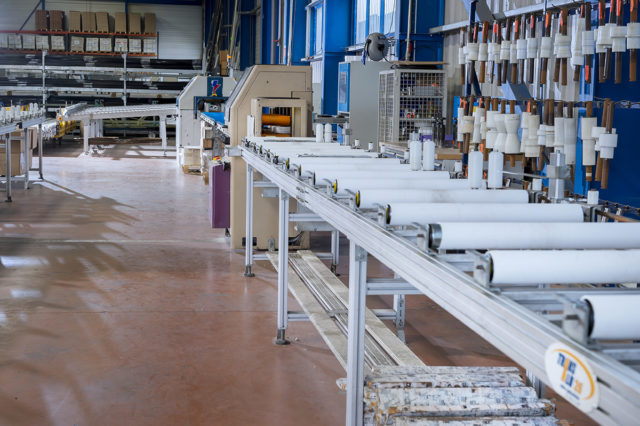 Laquage aluminium - Ligne de sertissage
