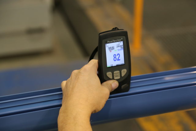 Laquage aluminium des profilés et contrôle qualité